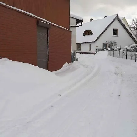 - Seebad 1 * Ückeritz
